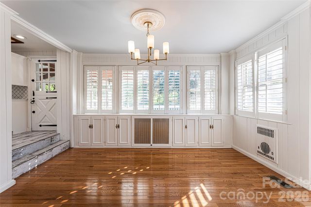 25 Blackwood Road, Asheville, NC 28804