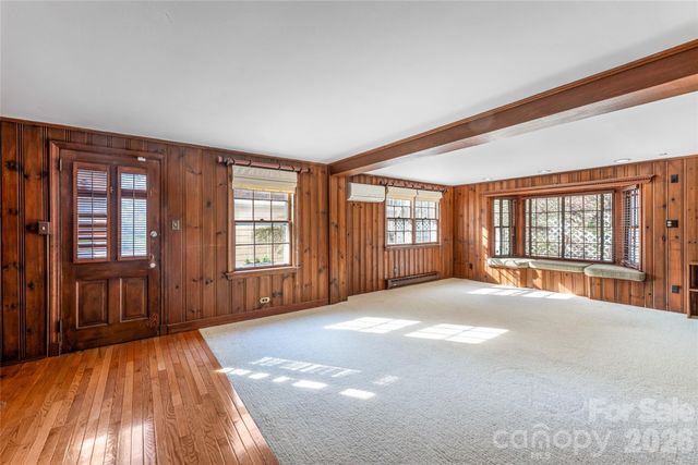 25 Blackwood Road, Asheville, NC 28804