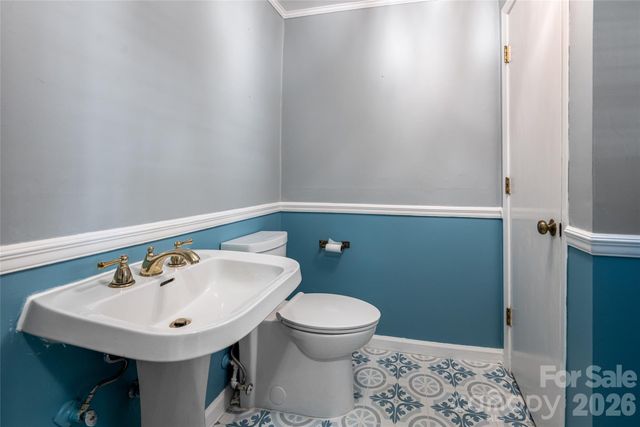 25 Blackwood Road, Asheville, NC 28804