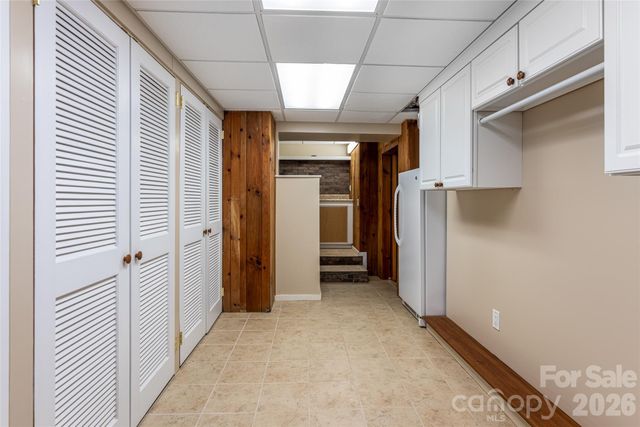 25 Blackwood Road, Asheville, NC 28804