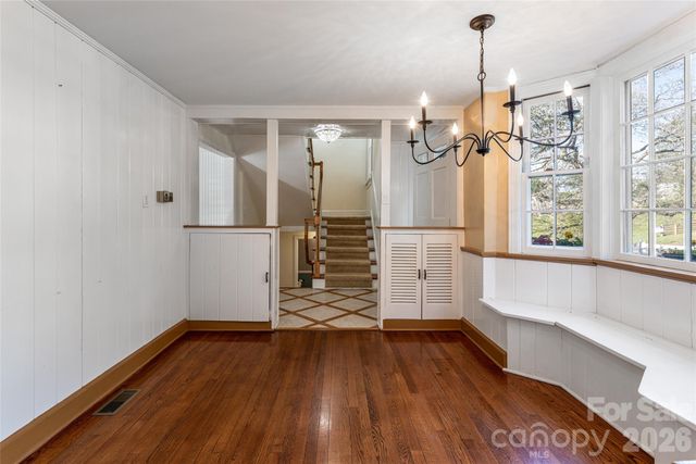 25 Blackwood Road, Asheville, NC 28804