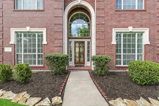 3211 Timberwood Drive, Pearland, TX 77584