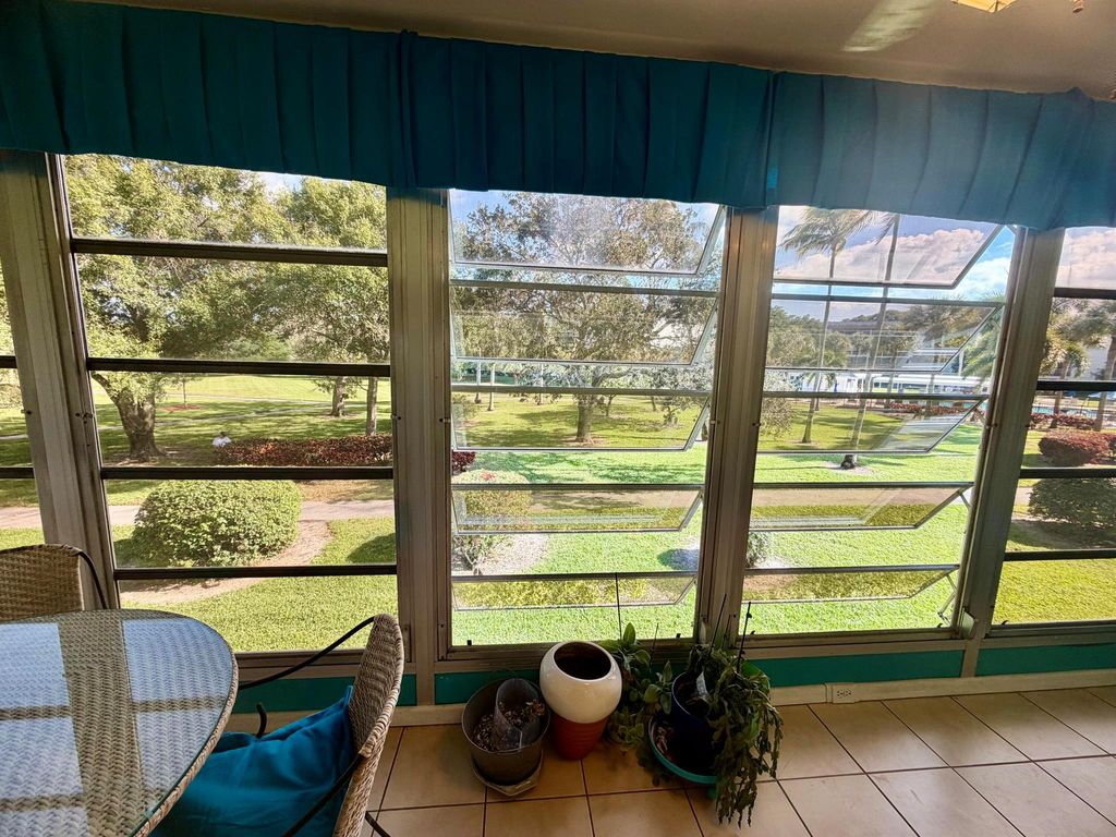 2901 Victoria Circle D2, Coconut Creek, FL 33066