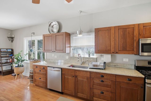 1022 Rosewood Drive, Carpentersville, IL 60110