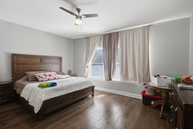 1022 Rosewood Drive, Carpentersville, IL 60110