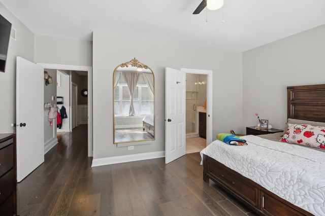 1022 Rosewood Drive, Carpentersville, IL 60110