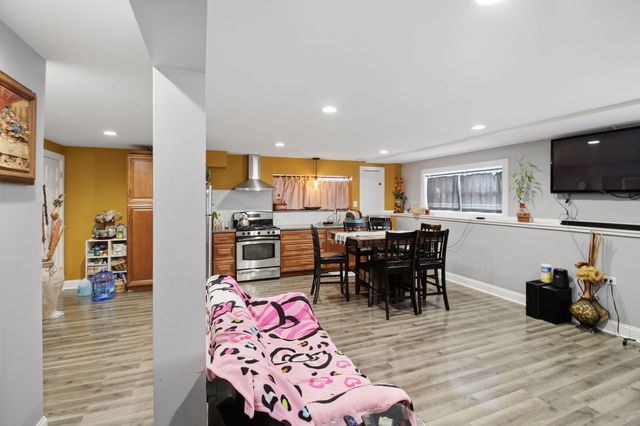 1022 Rosewood Drive, Carpentersville, IL 60110