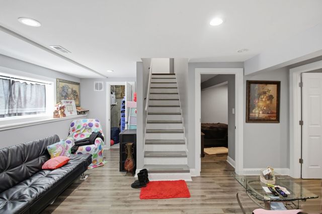 1022 Rosewood Drive, Carpentersville, IL 60110