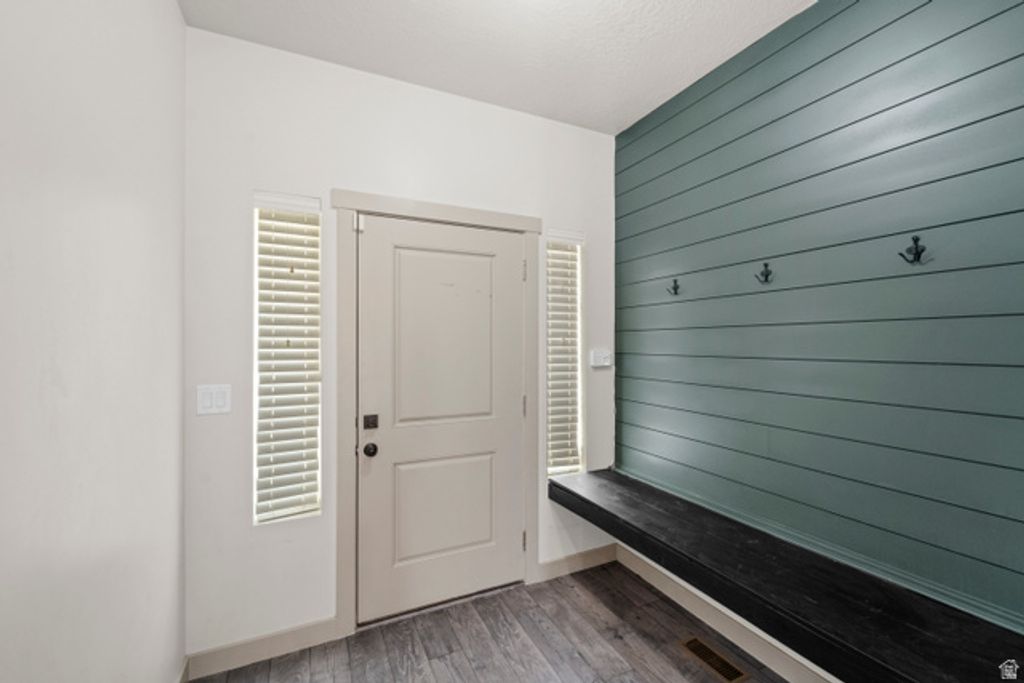1571 E ERICKSON LN, Eagle Mountain, UT 84005 — photo 4