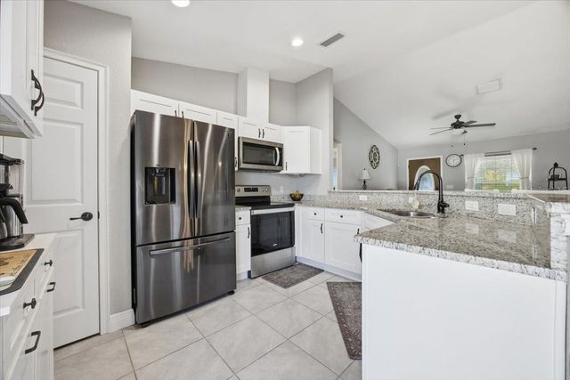 9347 SE 152ND LANE, Summerfield, FL 34491