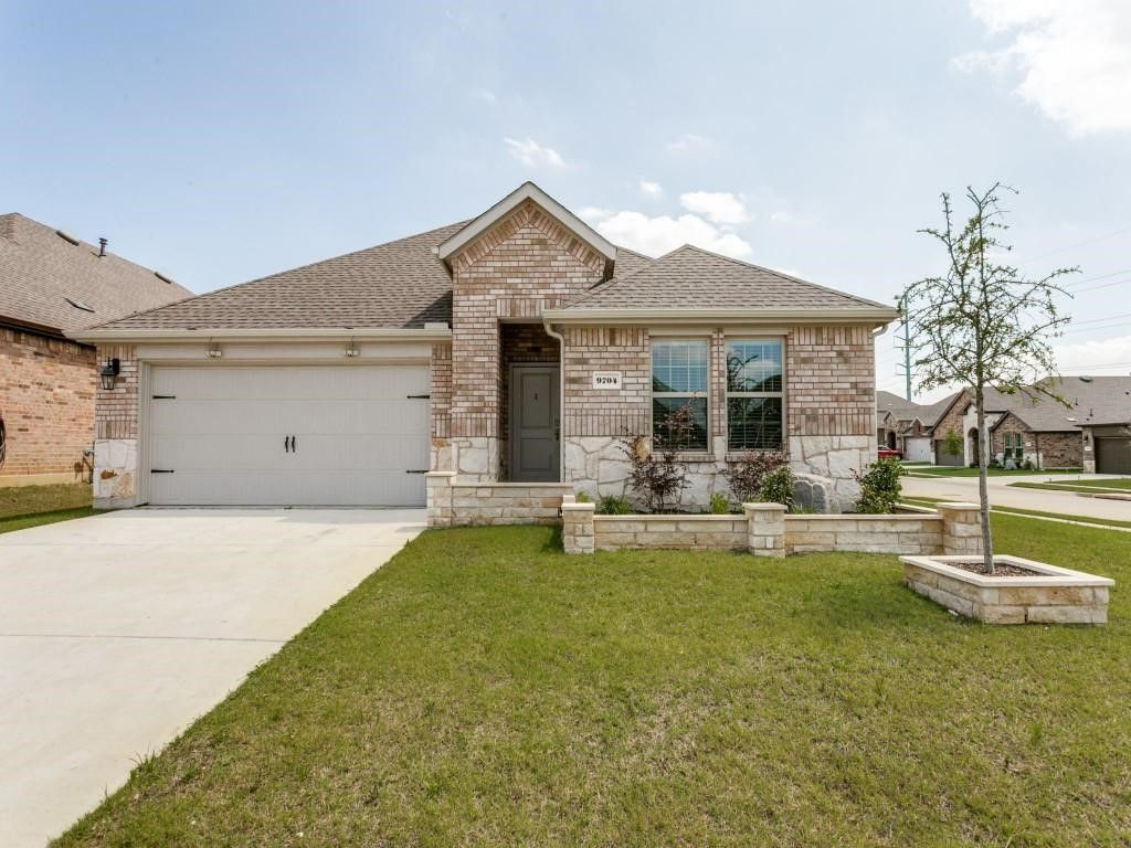 9704 Autumn Leaves Lane, Aubrey, TX 76227 — photo 4