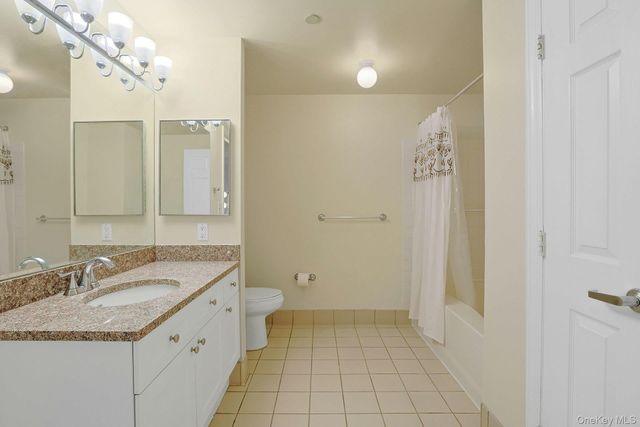 31 Greenridge Avenue 3M, White Plains, NY 10605