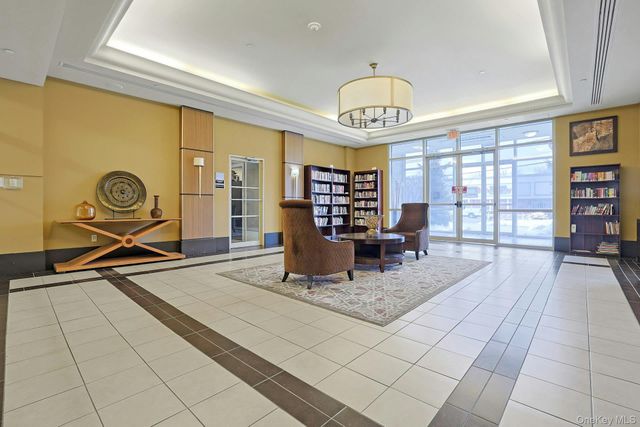 31 Greenridge Avenue 3M, White Plains, NY 10605