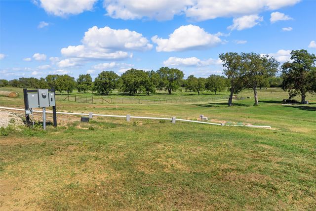 406 Birdsong Lane, Gholson, TX 76705