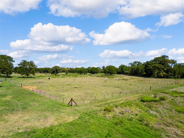 406 Birdsong Lane, Gholson, TX 76705