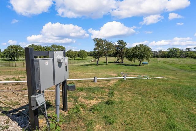 406 Birdsong Lane, Gholson, TX 76705