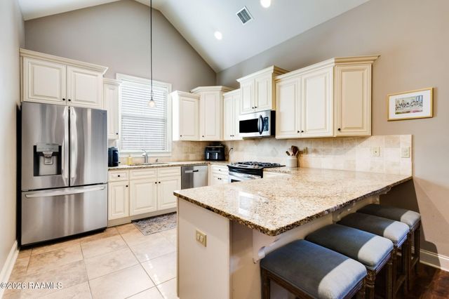 608 Birchview Drive, Broussard, LA 70518