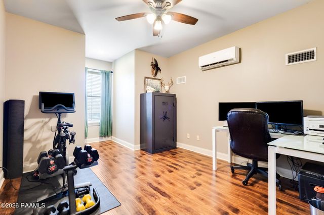608 Birchview Drive, Broussard, LA 70518