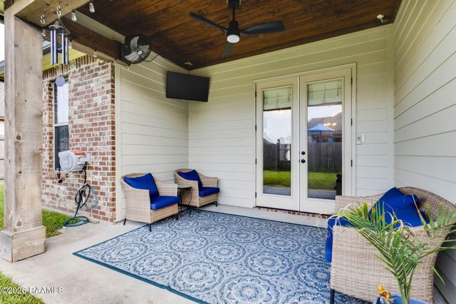 608 Birchview Drive, Broussard, LA 70518