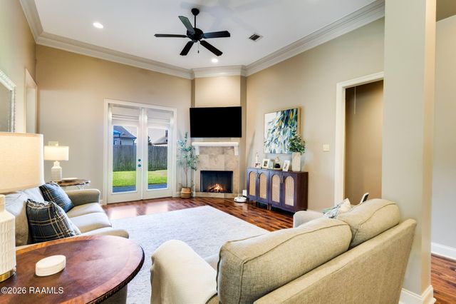 608 Birchview Drive, Broussard, LA 70518