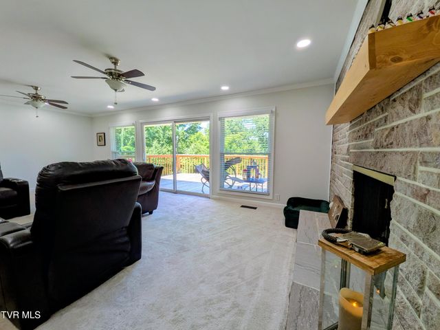 2364 Mountain Drive, Kingsport, TN 37664