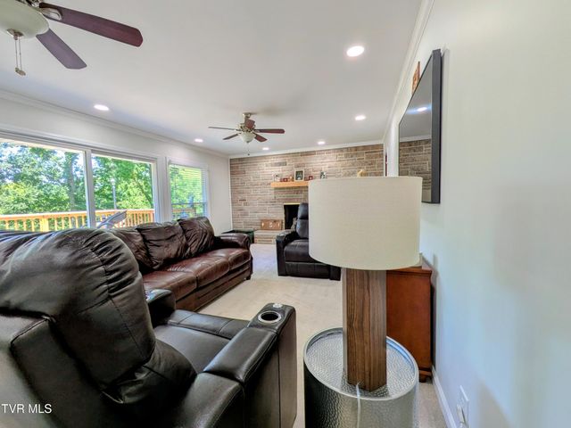 2364 Mountain Drive, Kingsport, TN 37664