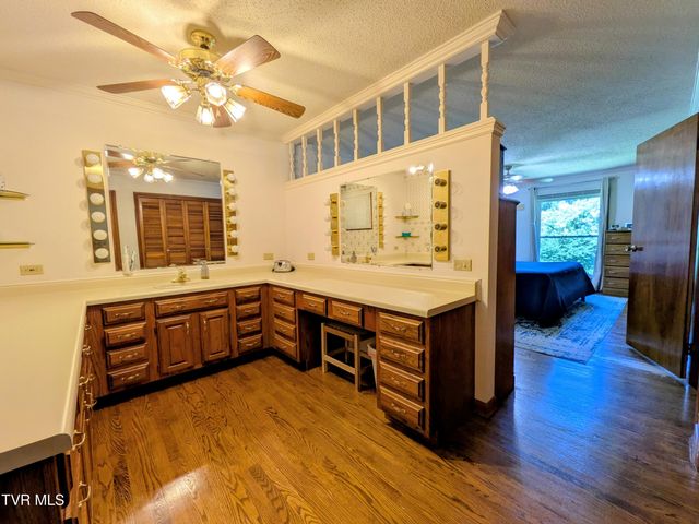 2364 Mountain Drive, Kingsport, TN 37664