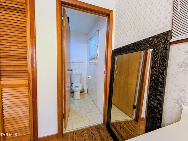 2364 Mountain Drive, Kingsport, TN 37664