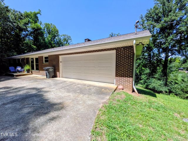 2364 Mountain Drive, Kingsport, TN 37664