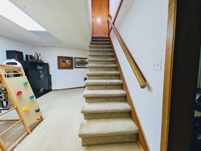 2364 Mountain Drive, Kingsport, TN 37664