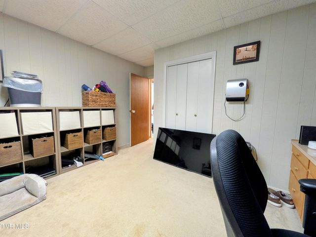 2364 Mountain Drive, Kingsport, TN 37664