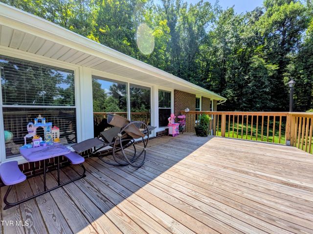 2364 Mountain Drive, Kingsport, TN 37664