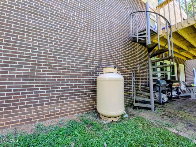 2364 Mountain Drive, Kingsport, TN 37664