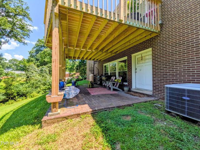 2364 Mountain Drive, Kingsport, TN 37664