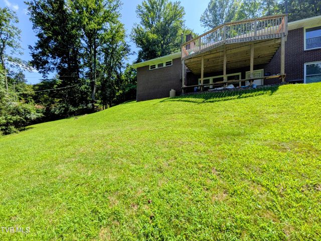 2364 Mountain Drive, Kingsport, TN 37664