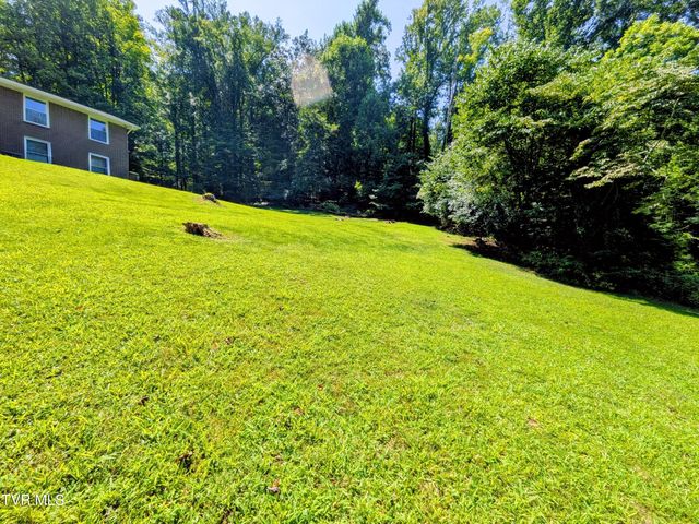 2364 Mountain Drive, Kingsport, TN 37664
