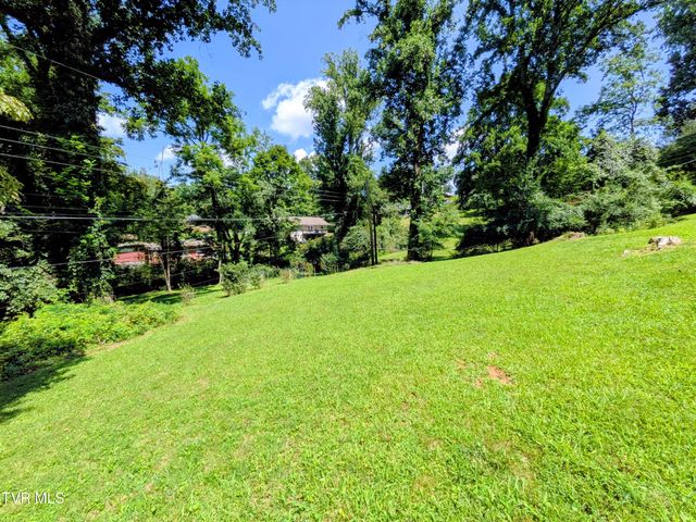 2364 Mountain Drive, Kingsport, TN 37664