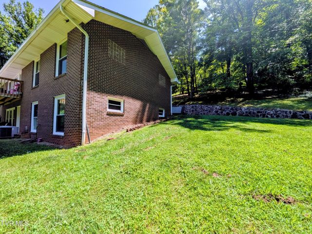 2364 Mountain Drive, Kingsport, TN 37664