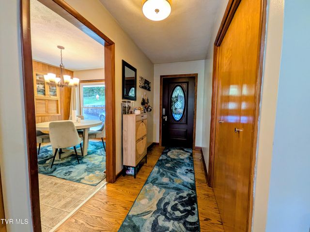2364 Mountain Drive, Kingsport, TN 37664