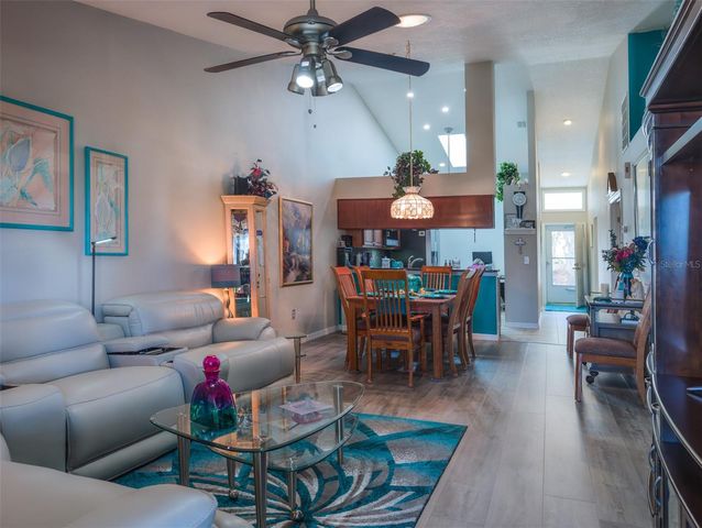 39650 US HWY 19 N, Tarpon Springs, FL 34689