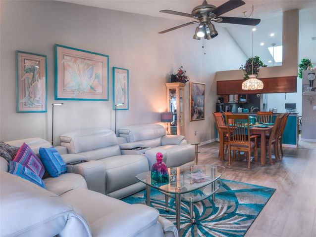 39650 US HWY 19 N, Tarpon Springs, FL 34689