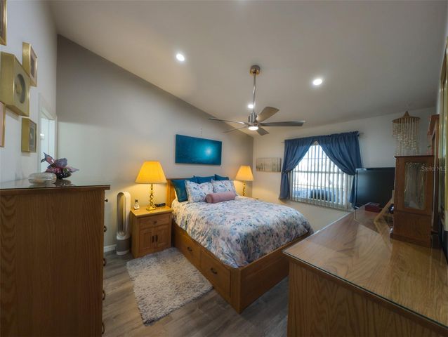 39650 US HWY 19 N, Tarpon Springs, FL 34689