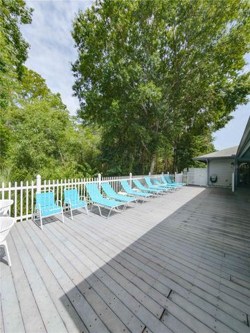 39650 US HWY 19 N, Tarpon Springs, FL 34689