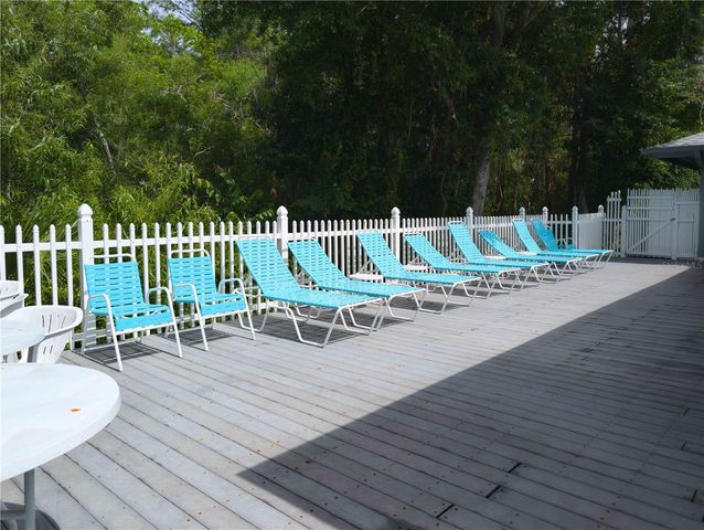 39650 US HWY 19 N, Tarpon Springs, FL 34689