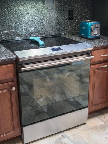 39650 US HWY 19 N, Tarpon Springs, FL 34689