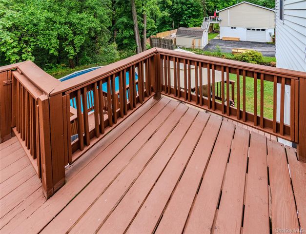 7 Colleen Lane, Wallkill, NY 12589