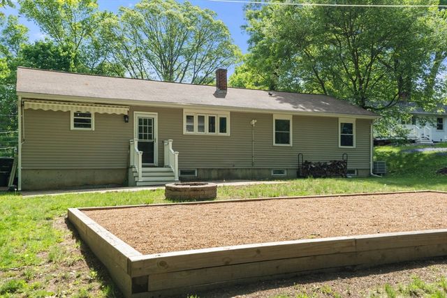 4 Leland Hill Rd, Grafton, MA 01560