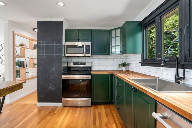 4 Leland Hill Rd, Grafton, MA 01560