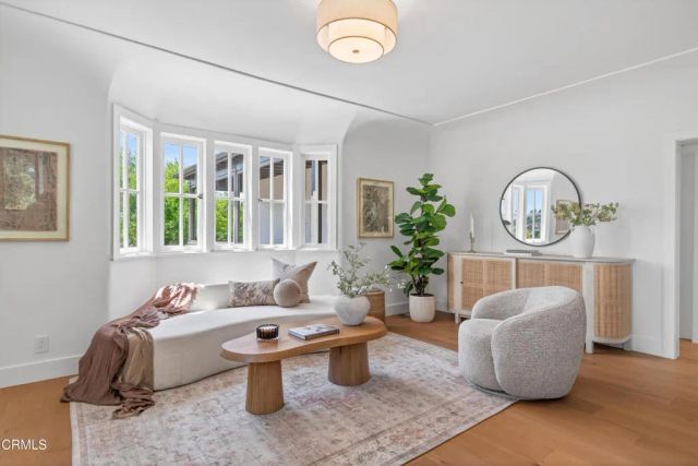 6029 Farrington Lane, Los Angeles, CA 90042