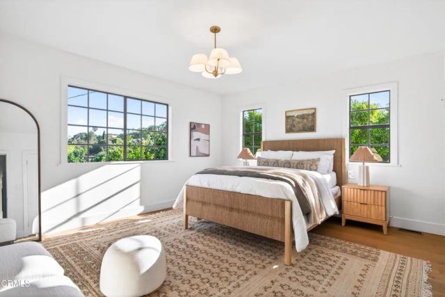 6029 Farrington Lane, Los Angeles, CA 90042